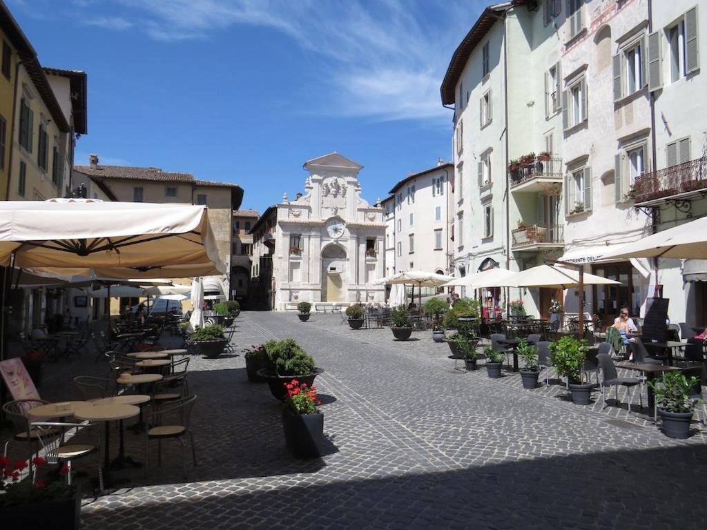 Heart Of Spoleto Vacation Residence Esterno foto